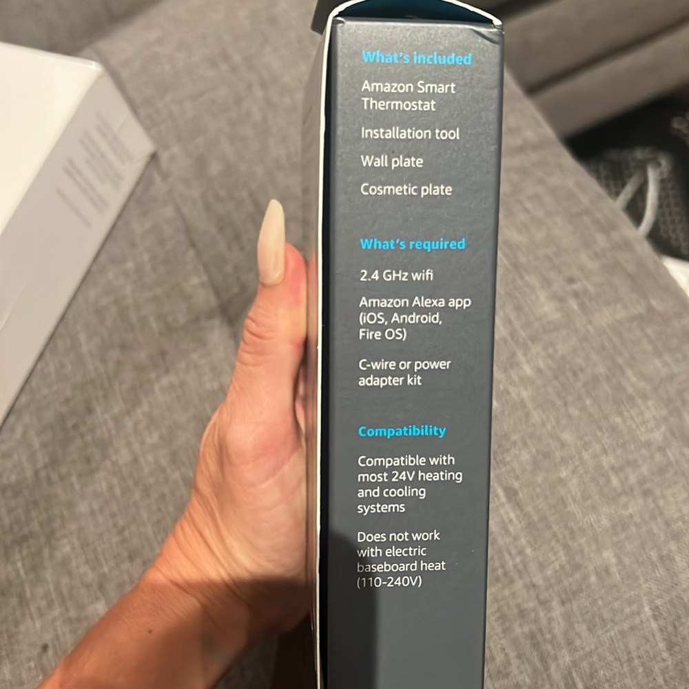 Amazon Smart Thermostat - Picture 8 of 10